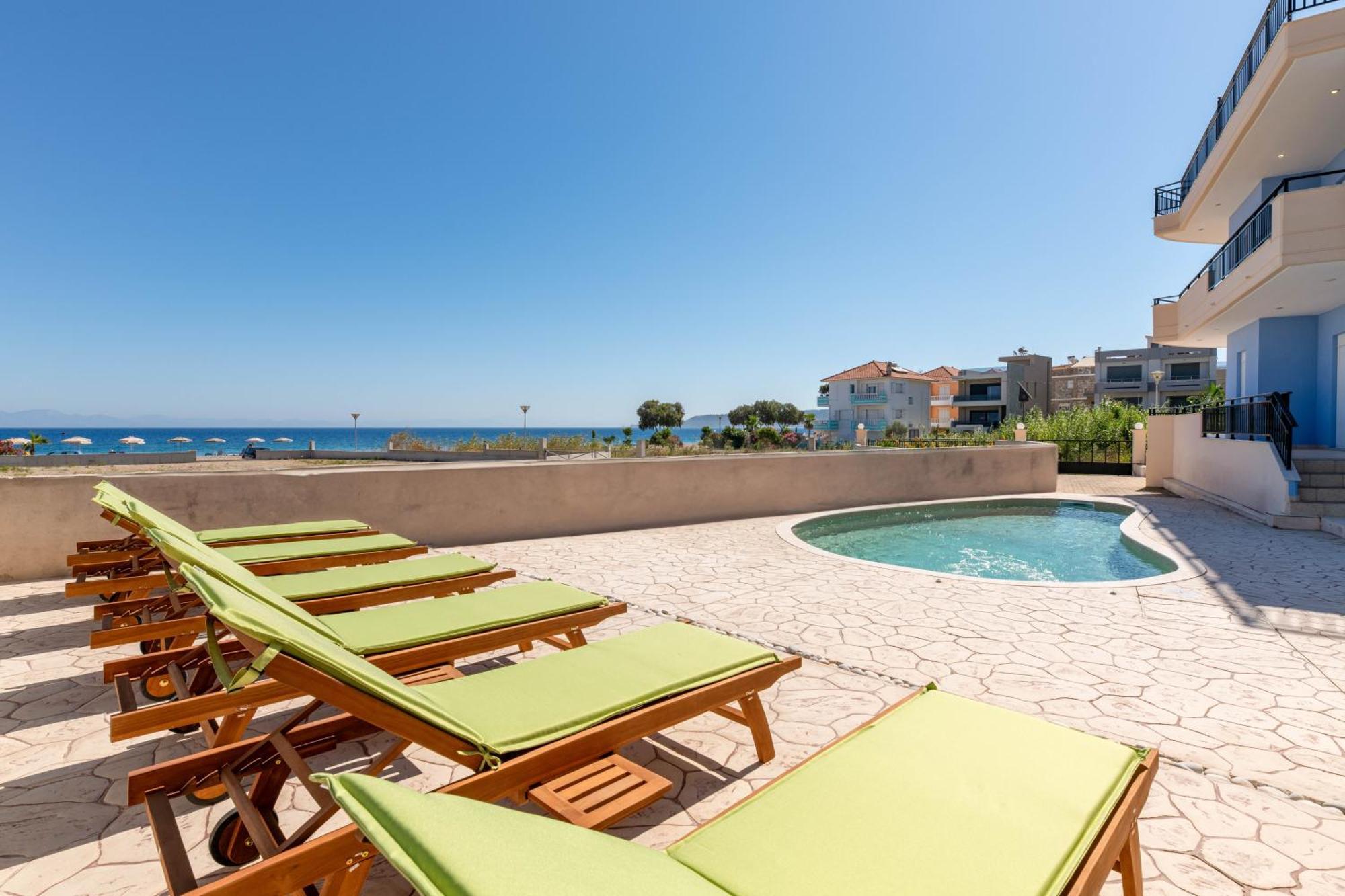 White&Blue Luxury Suites Ialysos  Exterior foto